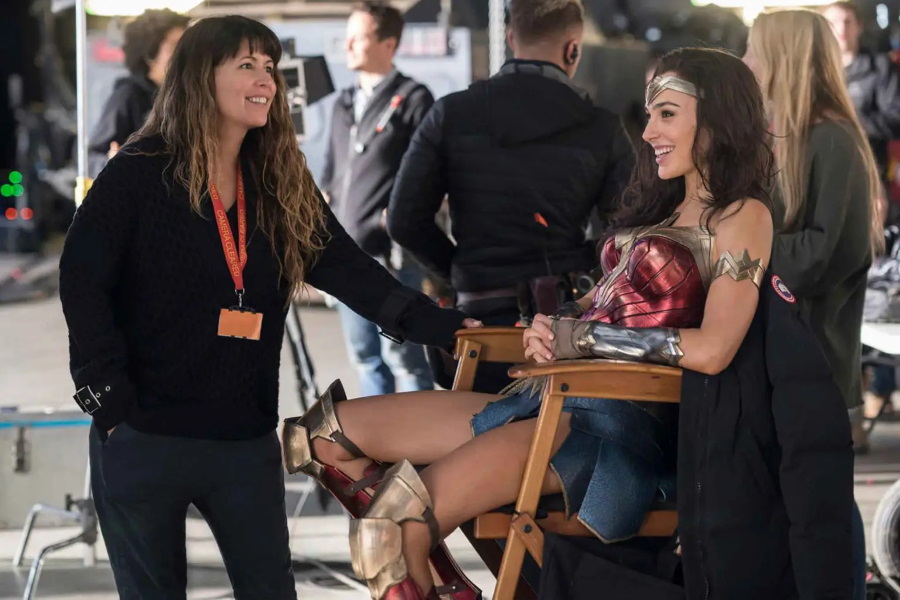 Patty Jenkins explica porqué Wonder Woman 1984 debe de llegar a los cines