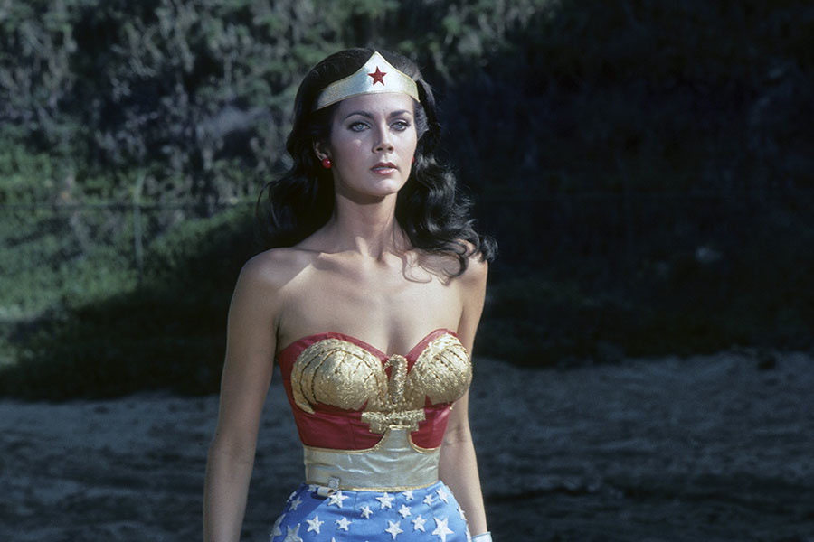 ¡Gal Gadot confirma que Lynda Carter se une al elenco de Wonder Woman 3!