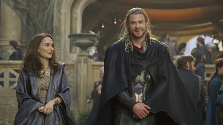 "Marvel's Thor: The Dark World" Jane Foster (Natalie Portman) and Thor (Chris Hemsworth) Ph: Jay Maidment © 2013 MVLFFLLC. TM & © 2013 Marvel. All Rights Reserved.