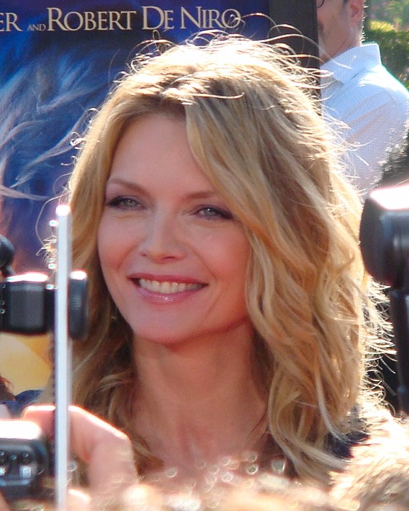 marvel-poster-y-elenco-confirmado-para-ant-man-and-the-wasp-michelle_pfeiffer