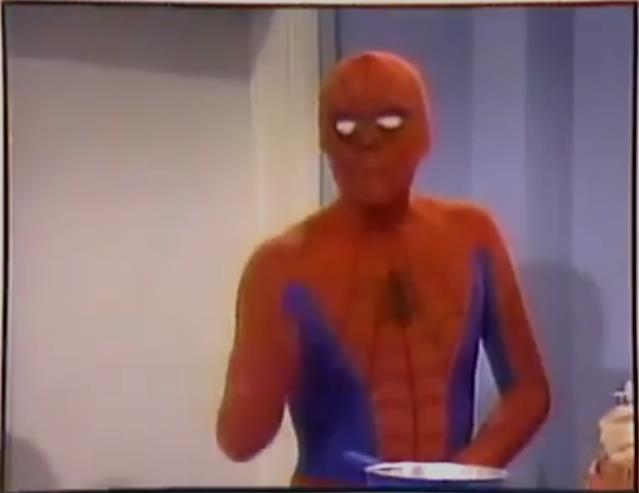 marvel-la-evolucion-del-traje-de-spider-man-en-el-cine-01-spidey-super-stories